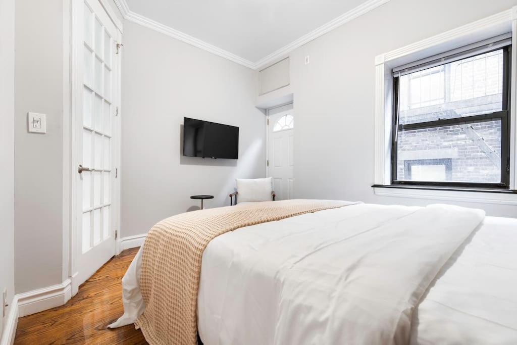 Gorgeous & Bright 3Bdr & 1Bth In Midtown Manhattan New York Exterior photo